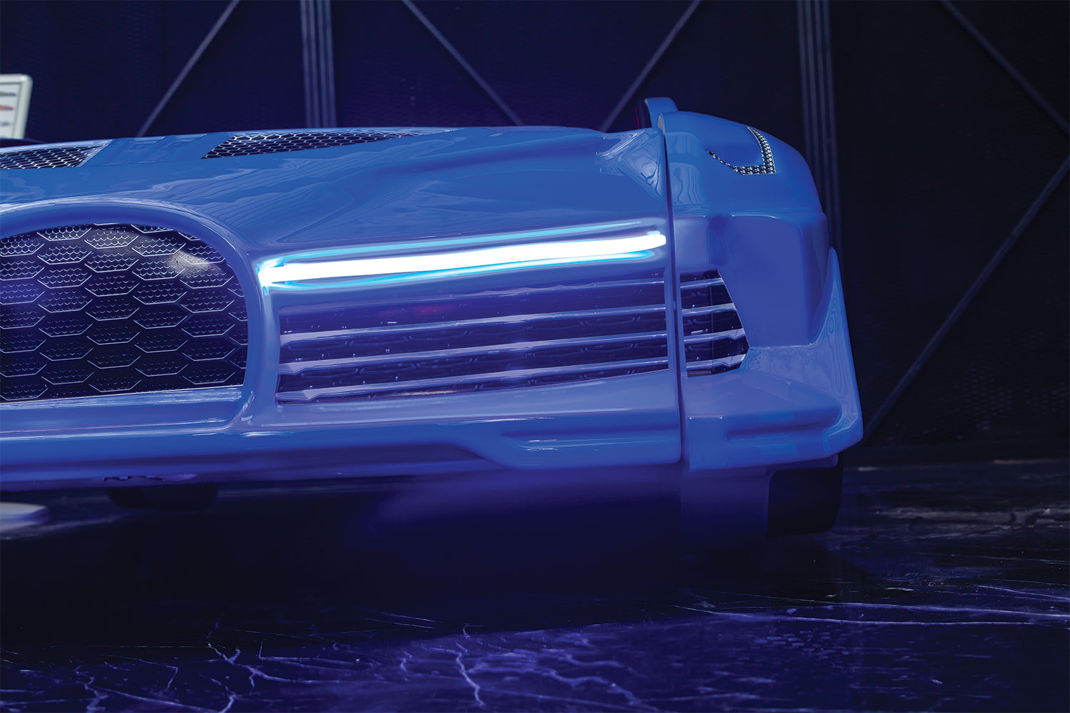 Autobett AERO Blau mit Türen und Sportsitzen